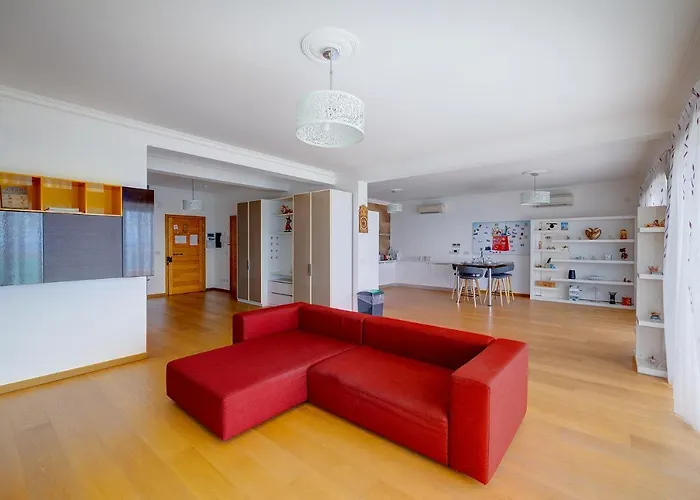 Seafront In With Pool, Upmarket Complex *