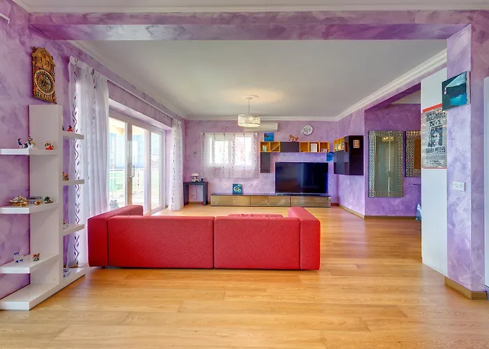 Appartamento Seafront In With Pool, Upmarket Complex *