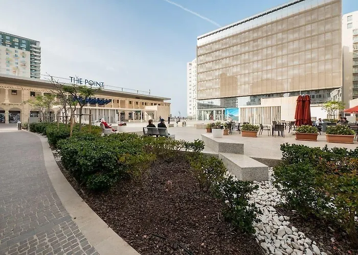 Appartamento Seafront In With Pool, Upmarket Complex *