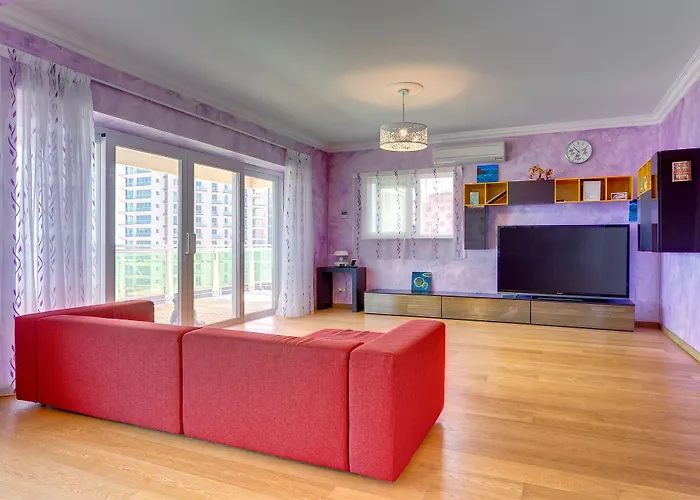 Seafront In With Pool, Upmarket Complex Sliema