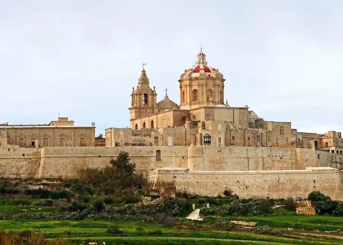 Seafront In With Pool, Upmarket Complex Appartamento *