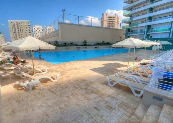 Seafront In With Pool, Upmarket Complex * Sliema
