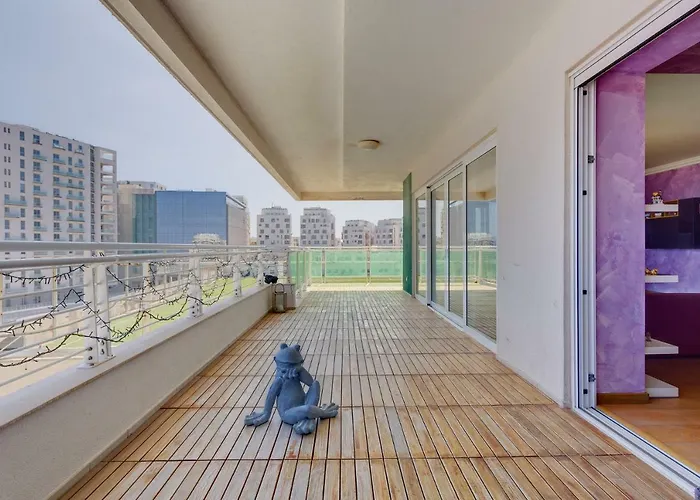 Seafront In With Pool, Upmarket Complex Appartamento *