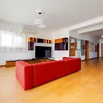 Seafront In With Pool, Upmarket Complex * Sliema
