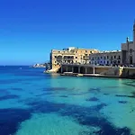 Seafront In With Pool, Upmarket Complex