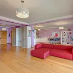 Seafront In With Pool, Upmarket Complex