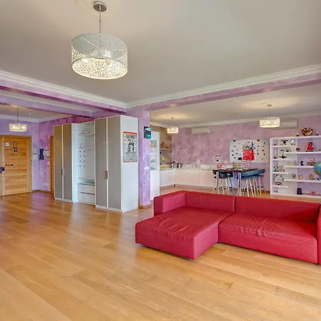 Seafront In With Pool, Upmarket Complex