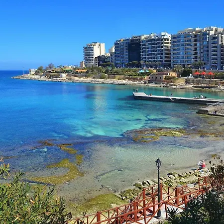 Seafront In With Pool, Upmarket Complex Sliema