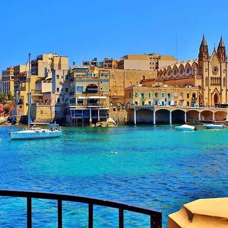 Apartment Seafront In With Pool, Upmarket Complex Sliema