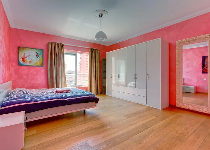 Seafront In With Pool, Upmarket Complex Apartament