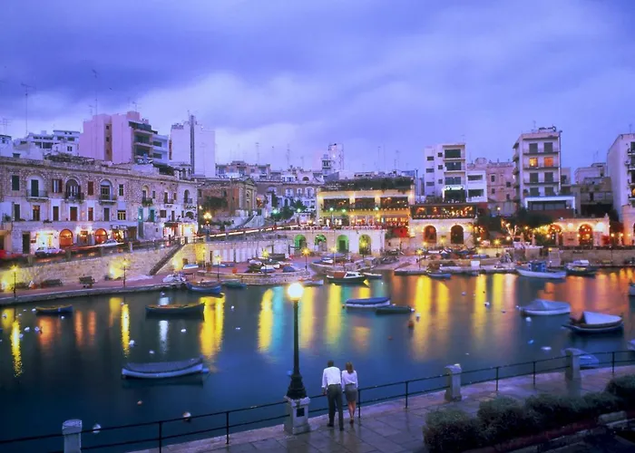 Seafront In With Pool, Upmarket Complex Apartament